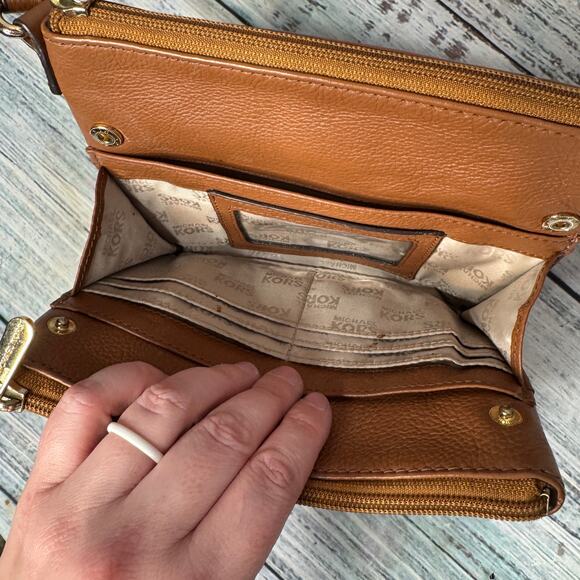 Michael Kors Leather Brown Small Wallet Crossbody Bag - Picture 4 of 5